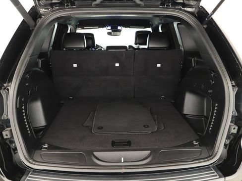 Used 2021 Jeep Grand Cherokee Laredo X RWD image 29