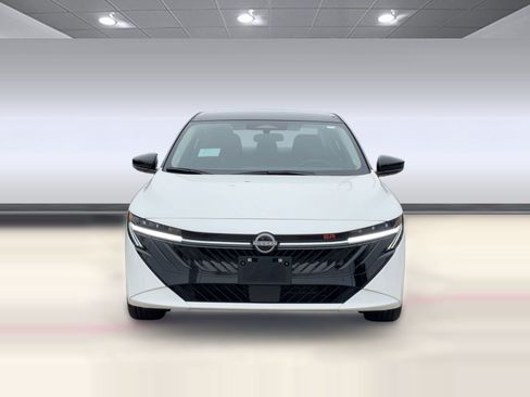 New 2026 Nissan Sentra SR w/ Floor Mat Package FWD image 6