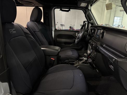 Used 2022 Jeep Wrangler Sport S image 30