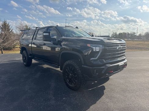 Used 2025 Chevrolet Silverado 2500 LTZ w/ Trail Boss Package image 1