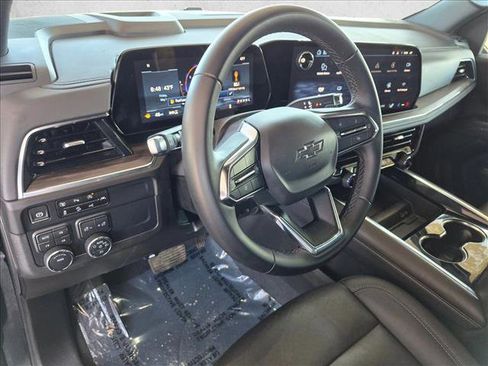Used 2025 Chevrolet Tahoe Z71 AWD/4WD image 5