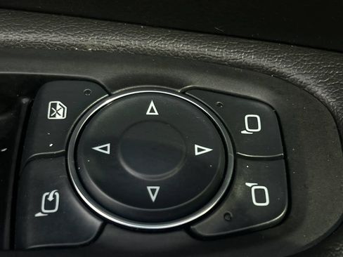 Used 2017 Cadillac XT5 Luxury w/ Driver Awareness Package FWD image 26
