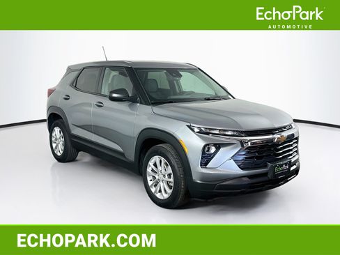 Used 2024 Chevrolet TrailBlazer LS w/ LS Convenience Package FWD image 1