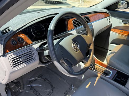 Used 2006 Buick LaCrosse CXL w/ Chrome Appearance Package image 10