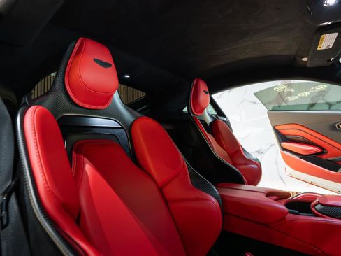 Used 2023 Aston Martin V12 Vantage RWD image 20