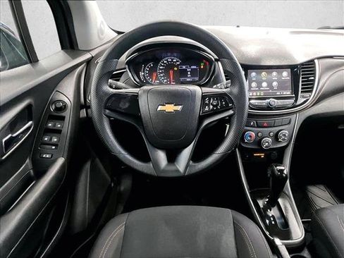 Used 2019 Chevrolet Trax LS FWD image 7