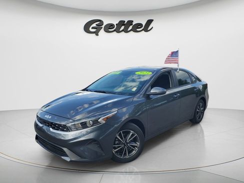 Used 2023 Kia Forte LXS w/ LXS Technology Package FWD image 1