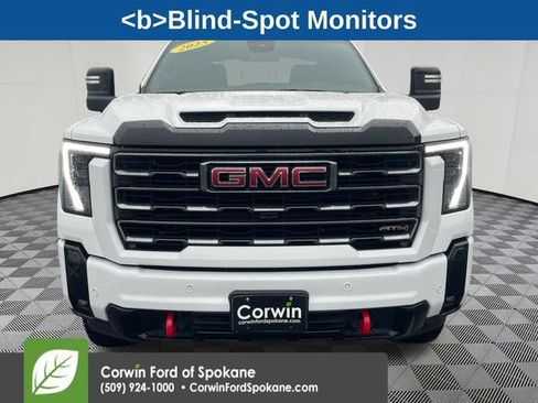 Used 2025 GMC Sierra 3500 AT4 w/ AT4 Premium Plus Package image 7