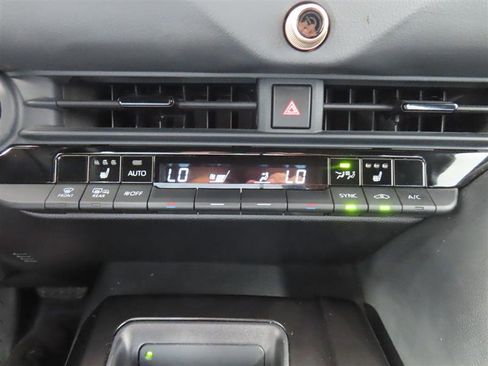 Used 2024 Toyota Crown XLE image 27