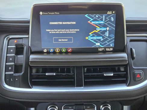 Used 2021 GMC Yukon SLT w/ Rear Media and Nav Package RWD image 19