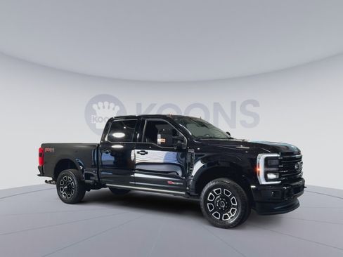 Used 2025 Ford F250 Platinum AWD/4WD image 2