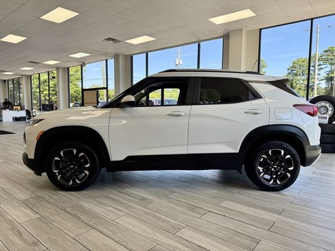 Used 2023 Chevrolet TrailBlazer LT image 4