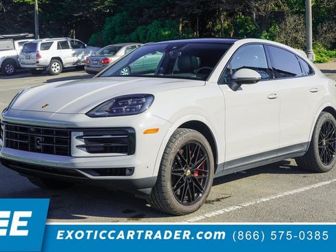 Used 2024 Porsche Cayenne S image 1
