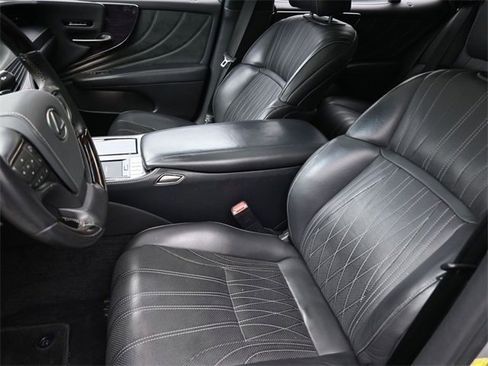 Used 2018 Lexus LS 500 image 33