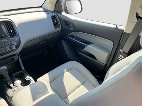 Used 2021 Chevrolet Colorado W/T w/ Custom Special Edition image 20