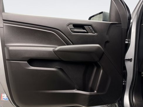 Used 2023 Chevrolet Colorado Trail Boss image 9