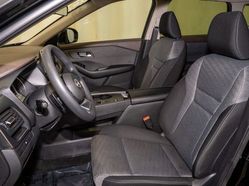 Certified 2023 Nissan Rogue SV image 10