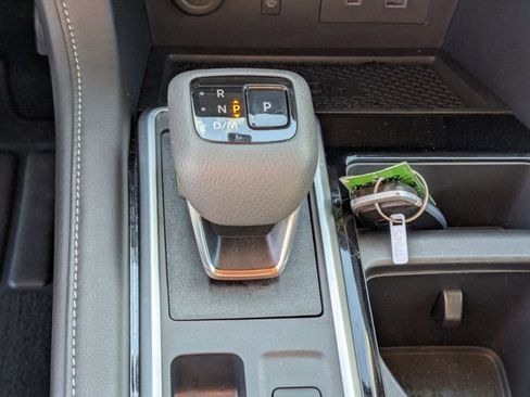 Certified 2024 Nissan Pathfinder SL image 24