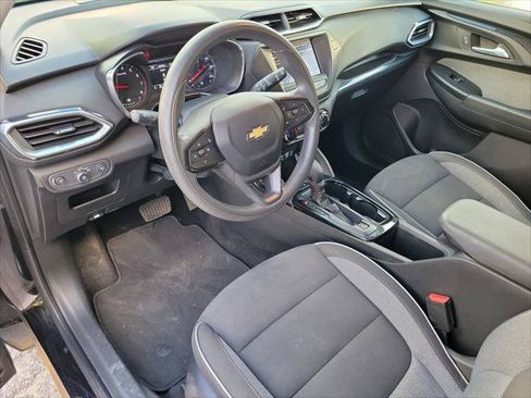 Used 2023 Chevrolet TrailBlazer LT AWD/4WD image 19