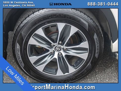 Used 2021 Toyota Highlander XLE image 21