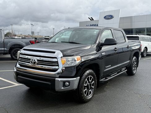 Used 2016 Toyota Tundra SR5 image 8