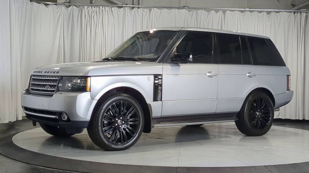 Used 2012 Land Rover Range Rover Supercharged AWD/4WD image 4