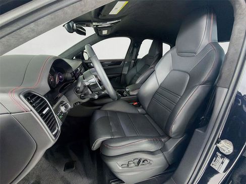 Used 2022 Porsche Cayenne Turbo GT AWD/4WD image 5