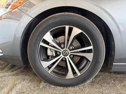 Used 2022 Nissan Sentra SV FWD image 22