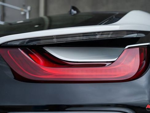 Used 2014 BMW i8 image 63