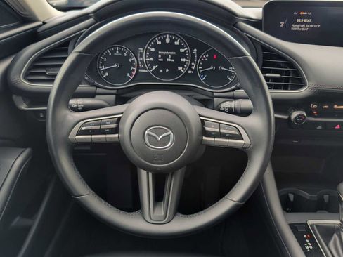 Used 2021 MAZDA MAZDA3 s FWD image 11