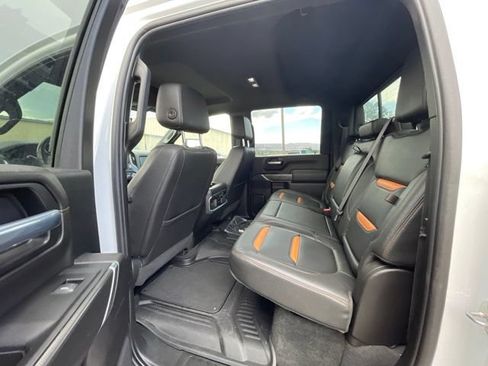 Used 2022 GMC Sierra 3500 AT4 w/ AT4 Premium Plus Package AWD/4WD image 12