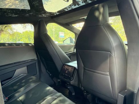 Used 2025 Tesla Cybertruck AWD Crew Cab image 25