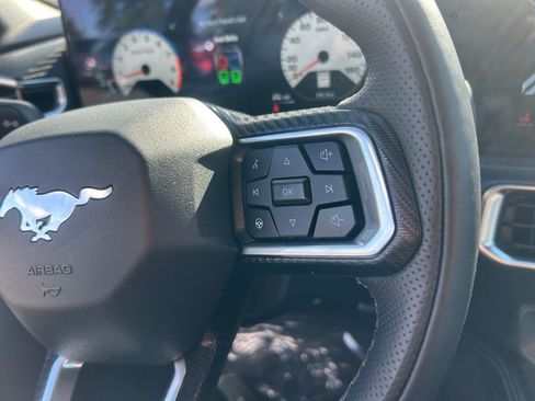 Used 2025 Ford Mustang GT Premium RWD image 18