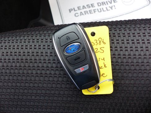 Used 2025 Subaru Outback Premium w/ Popular Package #1 AWD/4WD image 49