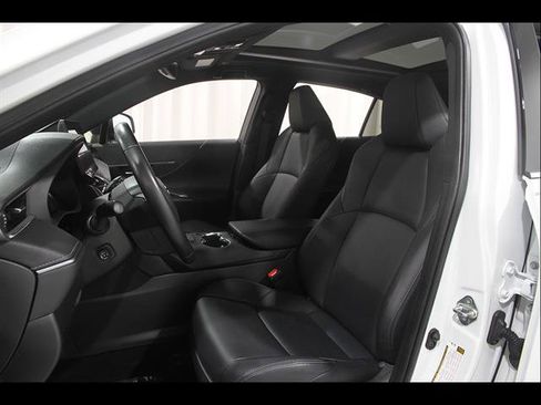 Used 2024 Toyota Venza Nightshade AWD/4WD image 5