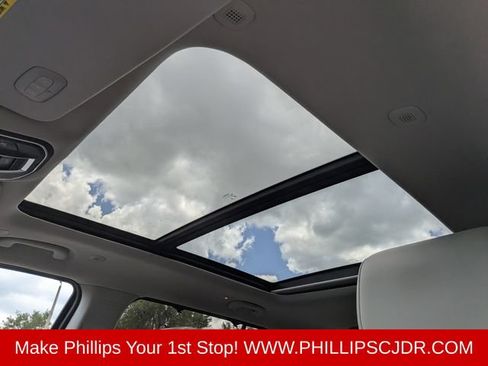 Used 2022 Jeep Wagoneer Series III w/ Premium Group I AWD/4WD image 19