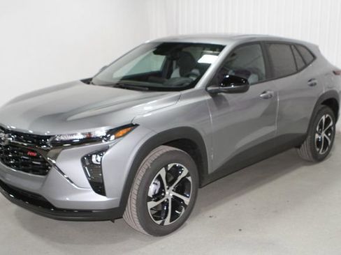 New 2026 Chevrolet Trax RS w/ Driver Confidence Package FWD image 9
