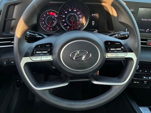 Used 2023 Hyundai Elantra SEL image 23