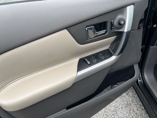 Used 2013 Ford Edge SE FWD image 20