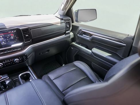Used 2023 GMC Sierra 1500 SLT w/ SLT Premium Package AWD/4WD image 26