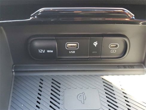 New 2025 Kia Sportage SX Prestige image 32