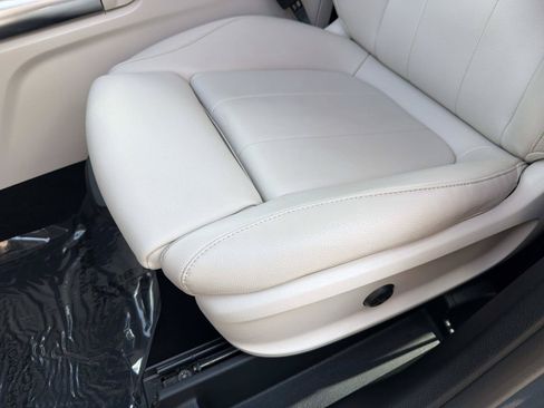 Certified 2023 Mercedes-Benz GLA 250 4MATIC image 18