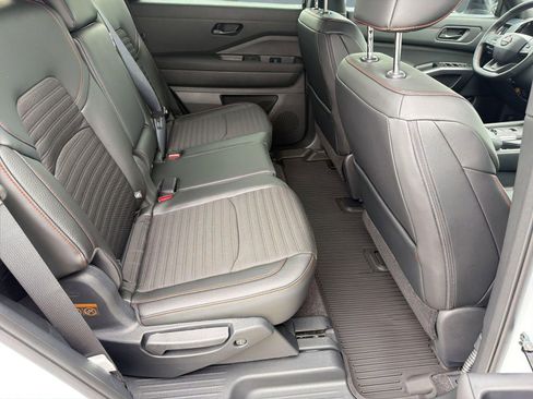 New 2026 Nissan Pathfinder Rock Creek image 28