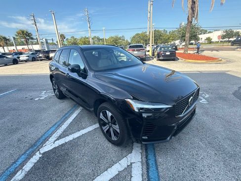 Used 2025 Volvo XC60 T8 Plus w/ Protection Package Premier AWD/4WD image 6
