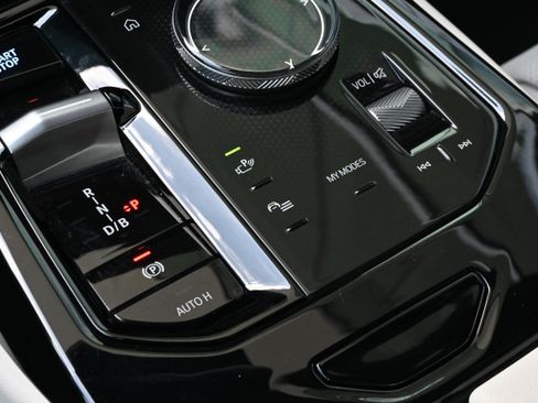Certified 2024 BMW i5 M60 AWD/4WD image 22