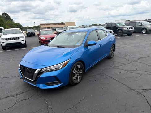 Used 2020 Nissan Sentra SV FWD image 2