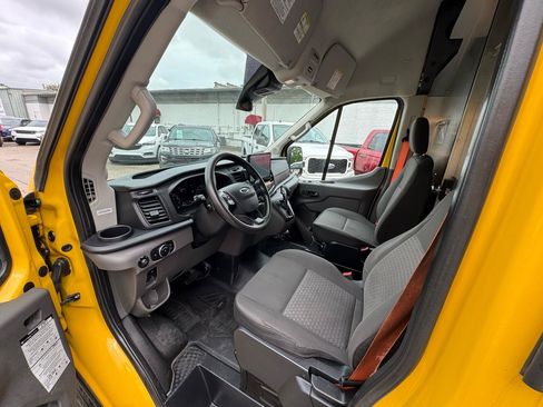 Used 2022 Ford Transit 250 148 High Roof Extended w/ Parcel Delivery Package RWD image 12