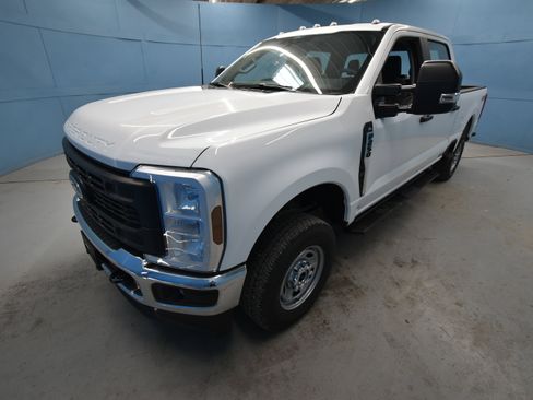 New 2026 Ford F250 XL image 24