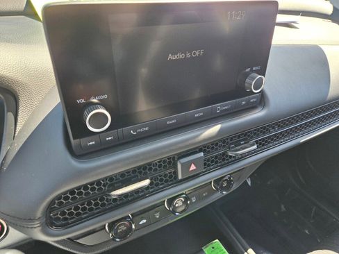 Used 2024 Honda HR-V LX image 20