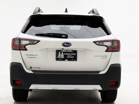 Used 2023 Subaru Outback Limited XT AWD/4WD image 8